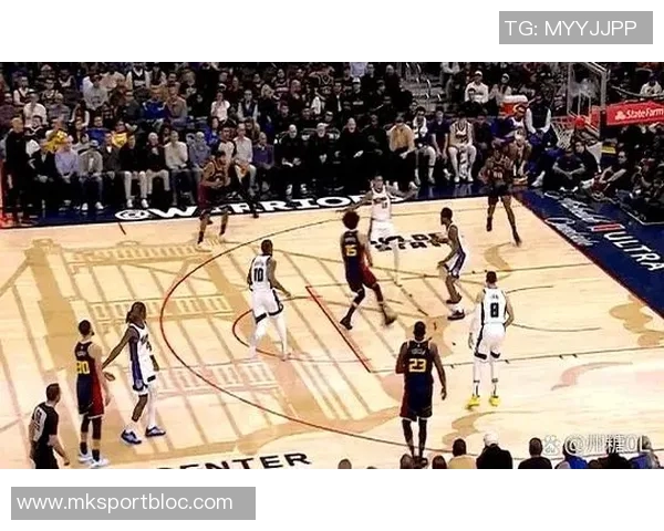 库里怒斥库明加经纪人引发内部风波球队氛围紧张