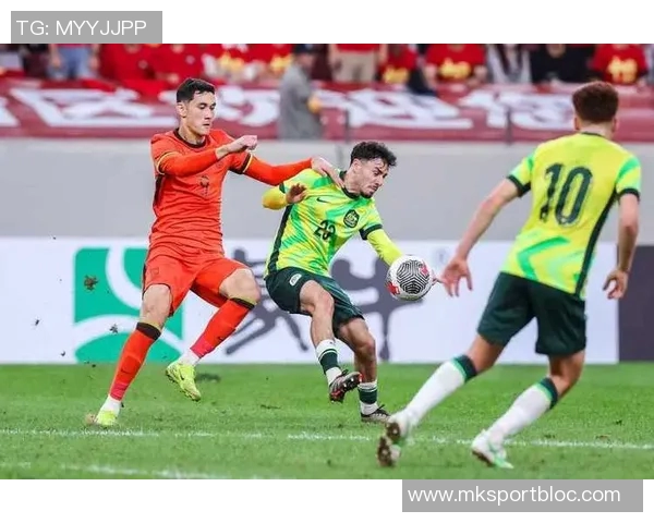 U22国足角球失利遭反击无奈战术犯规主裁判未出示黄牌解析