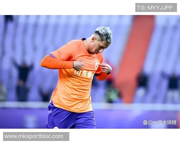 瓦科推射遗憾击中立柱泽卡精彩直塞未能转化为进球